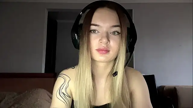 MargBialke online show from November 2025 10:50:02 AM