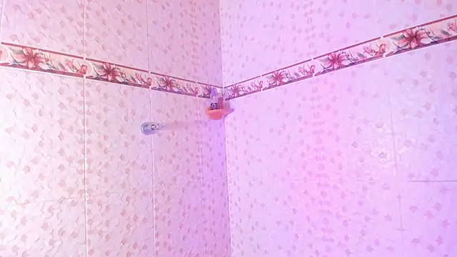 Leyacopper  online show from December 2025 06:49:02 PM