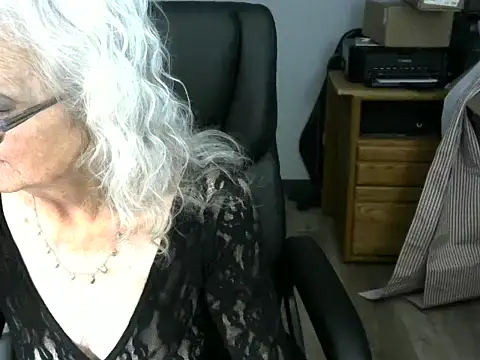 JoleneDelacroix online show from December 2025 04:25:02 PM