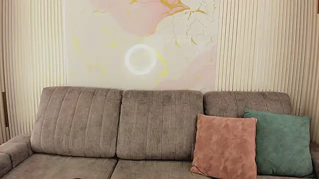 Snapshot of NhoanBrunette chatting on February 2026 01:07:02 PM NhoanBrunette online show from February 2026 01:07:02 PM