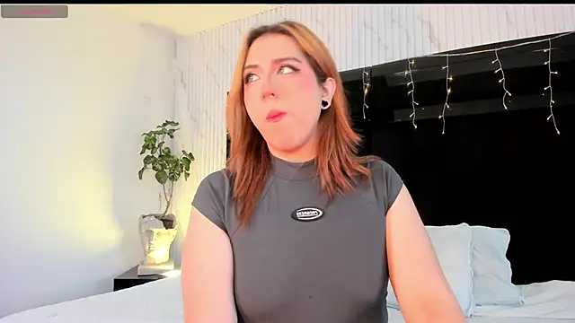 JanneBlossom  online show from February 2026 09:30:02 PM