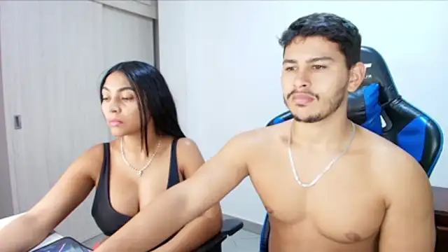 sophia and alex online show from November 2025 01:37:01 AM