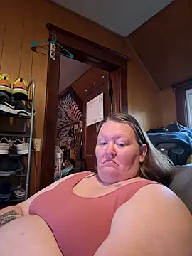 cuteandsassy85 online show from October 2025 10:36:01 PM