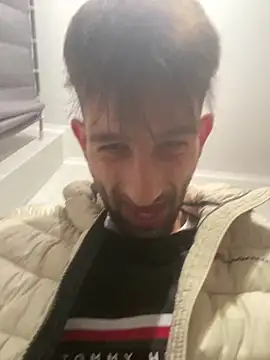 Snapshot of Dondeloquieras4 chatting on February 2026 05:00:02 PM Dondeloquieras4 online show from February 2026 05:00:02 PM