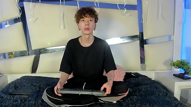 Genesis ask online show from November 2025 02:53:02 AM