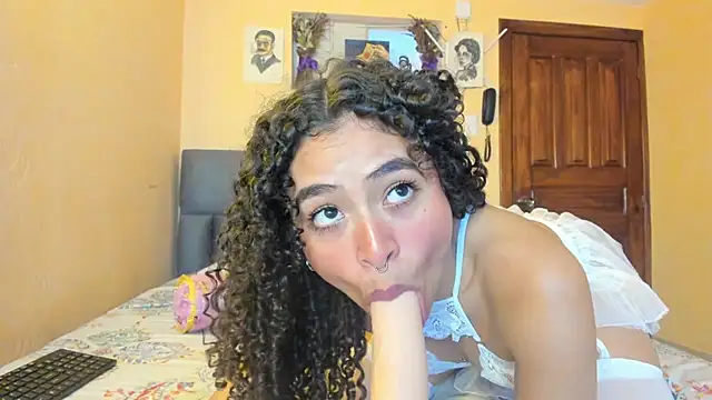 Keniia rizz online show from July 2026 06:20:01 PM