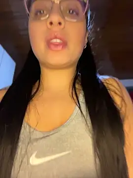 Im Saraaaa online show from June 2026 03:04:01 AM