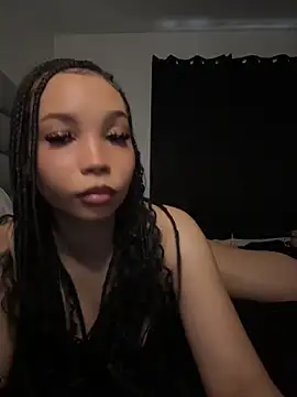 Snapshot of nikkiloveee chatting on June 2026 12:37:01 AM nikkiloveee online show from June 2026 12:37:01 AM