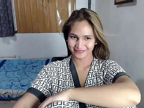 prettysam9 online show from April 2026 01:56:02 PM