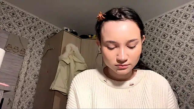 SofiaDreams09 online show from November 2025 02:18:01 PM