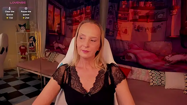 ScarlettPalmer online show from December 2025 10:11:01 AM