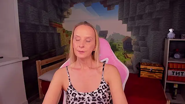 ScarlettPalmer online show from January 2026 10:40:01 AM