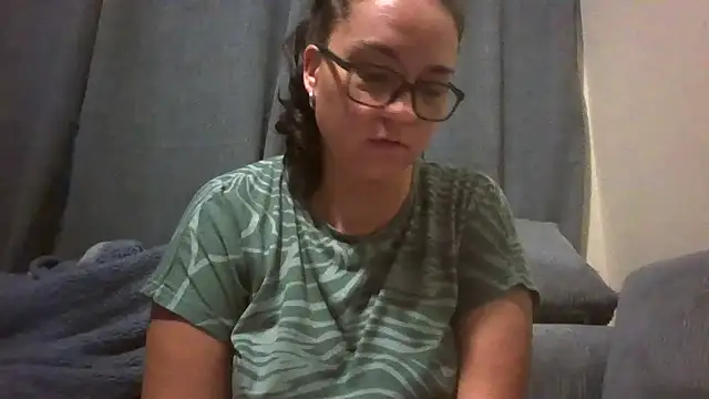 Snapshot of lilMissMarli chatting on April 2026 04:35:01 AM lilMissMarli online show from April 2026 04:35:01 AM