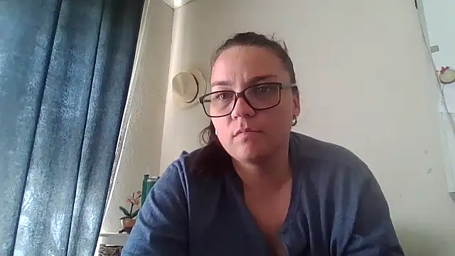 Snapshot of lilMissMarli chatting on April 2026 08:59:01 AM lilMissMarli online show from April 2026 08:59:01 AM