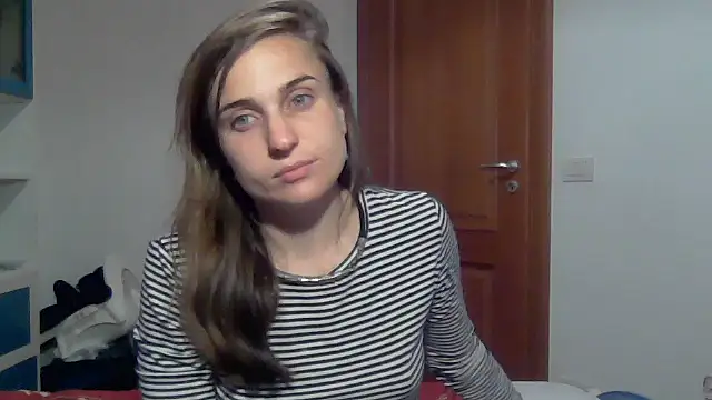 SinnEmily online show from April 2026 04:11:02 PM