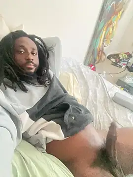 Snapshot of TheRealKnottiHead chatting on February 2026 07:04:02 PM TheRealKnottiHead online show from February 2026 07:04:02 PM