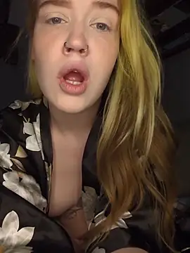 Snapshot of mattiethebaddieee chatting on February 2026 01:15:02 AM mattiethebaddieee online show from February 2026 01:15:02 AM