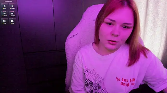 Snapshot of sophia_lix chatting on June 2026 08:35:02 AM sophia lix online show from June 2026 08:35:02 AM