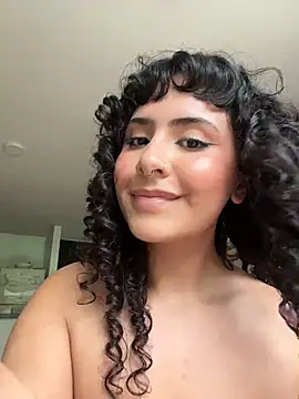 SugarTroubl33 online show from April 2026 07:58:02 PM