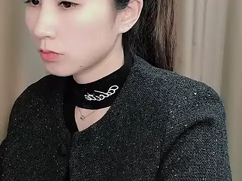 lvy-002 online show from November 2025 04:03:01 AM