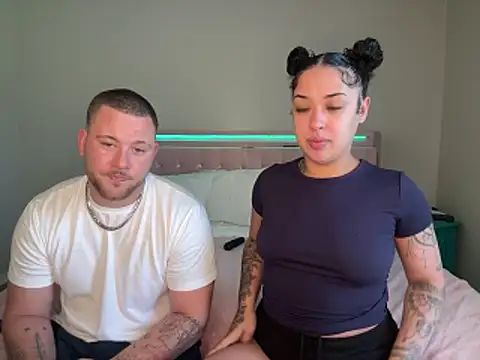 Snapshot of thepornplugz chatting on April 2026 05:17:01 PM thepornplugz online show from April 2026 05:17:01 PM