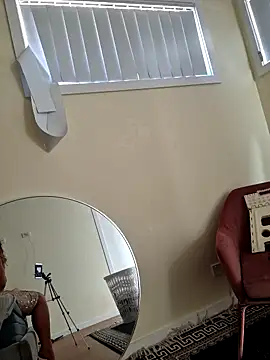 Snapshot of Beautysecret chatting on November 2025 08:08:01 PM Beautysecret online show from November 2025 08:08:01 PM