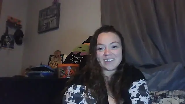 BartenderSteph online show from October 2025 06:15:02 AM