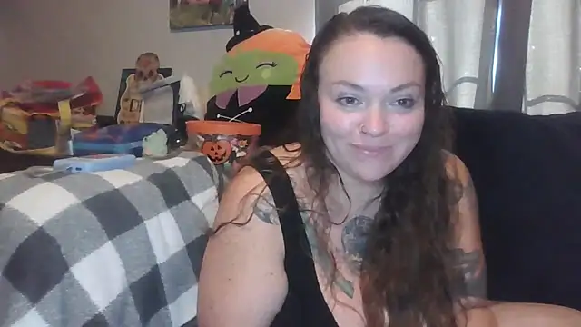 BartenderSteph online show from October 2025 05:47:03 PM