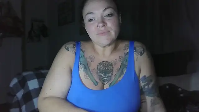 BartenderSteph online show from November 2025 07:51:01 AM