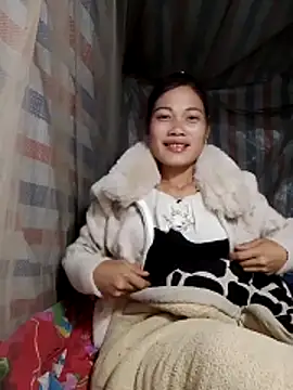 doggy-00 online show from December 2025 01:05:01 PM