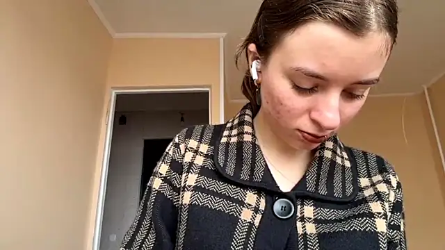 BunkedTempter online show from November 2025 07:54:01 AM