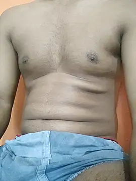 Snapshot of YoursLad chatting on October 2025 09:33:01 AM YoursLad online show from October 2025 09:33:01 AM