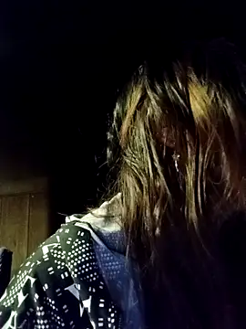 bella-la online show from December 2025 01:26:01 PM