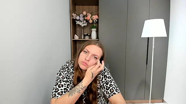 BernitaHaar online show from October 2025 04:04:02 AM