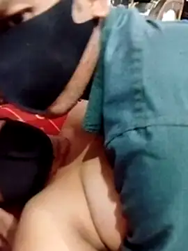 hot couple 000 online show from February 2026 03:38:01 PM