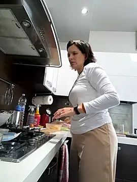 Piediniecollant online show from November 2025 01:33:01 PM