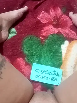 Snapshot of tutti2pbuzz chatting on October 2025 02:41:02 PM tutti2pbuzz online show from October 2025 02:41:02 PM