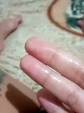 Snapshot of tutti2pbuzz chatting on October 2025 12:55:02 AM tutti2pbuzz online show from October 2025 12:55:02 AM