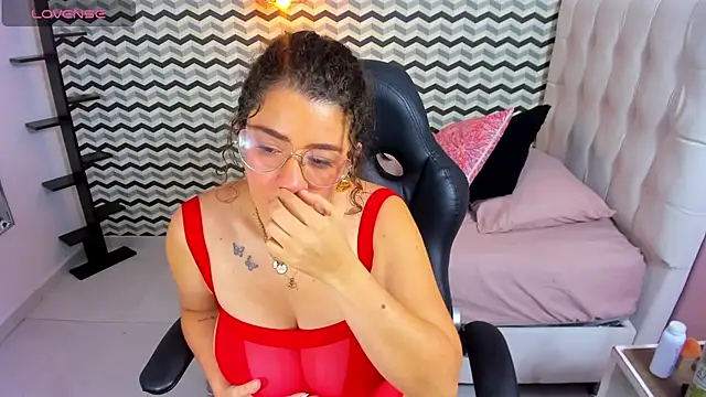 OSNAKELLER online show from November 2025 12:15:02 PM