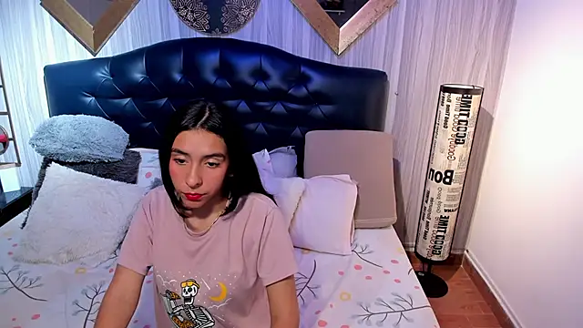 shirley sweet  online show from October 2025 07:58:02 PM