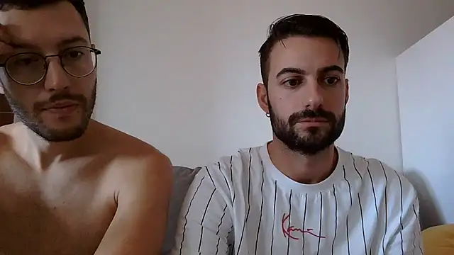 Amicisegreti2 online show from November 2025 09:55:02 AM