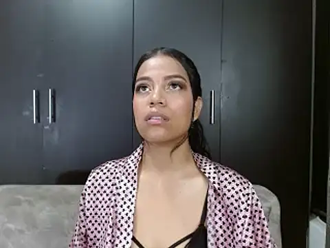 Snapshot of NandyKiss chatting on November 2025 10:15:01 AM NandyKiss online show from November 2025 10:15:01 AM