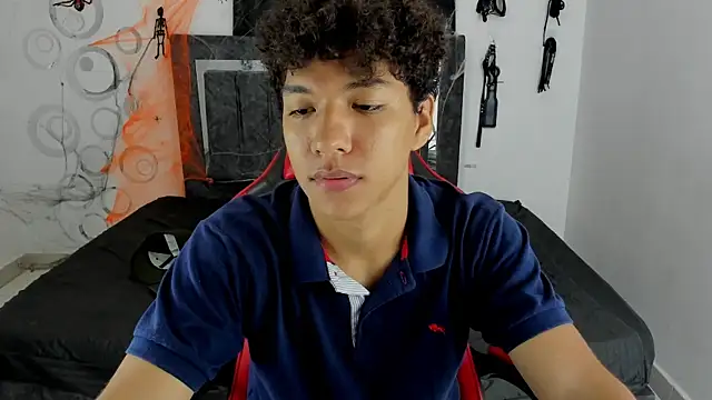 Snapshot of Maximiliano_Khalil chatting on October 2025 07:47:02 PM Maximiliano Khalil online show from October 2025 07:47:02 PM