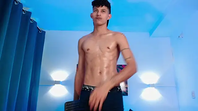 KamiSuarez online show from January 2026 07:39:02 PM