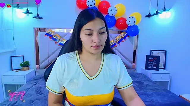 Snapshot of emmaa_garciia chatting on June 2026 03:40:02 AM emmaa garciia online show from June 2026 03:40:02 AM