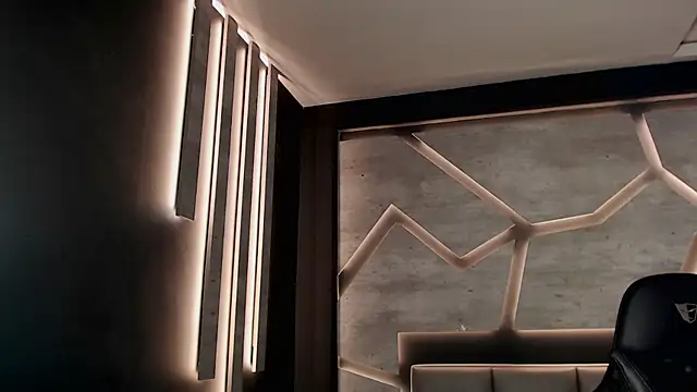 DakotaRussell  online show from April 2026 09:38:02 PM