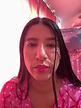 Snapshot of scarlethsb33 chatting on November 2025 12:37:02 PM scarlethsb33 online show from November 2025 12:37:02 PM