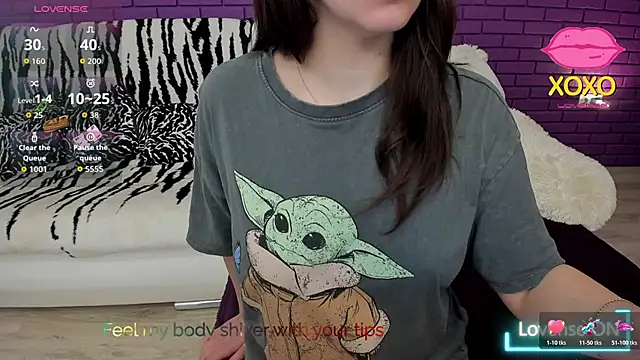 GlowMimi online show from April 2026 04:15:01 PM