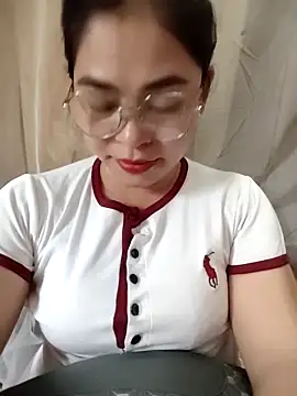 Snapshot of Bamboo-niee123 chatting on April 2026 09:18:01 AM Bamboo-niee123 online show from April 2026 09:18:01 AM