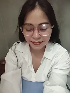 Snapshot of Bamboo-niee123 chatting on May 2026 03:42:02 PM Bamboo-niee123 online show from May 2026 03:42:02 PM